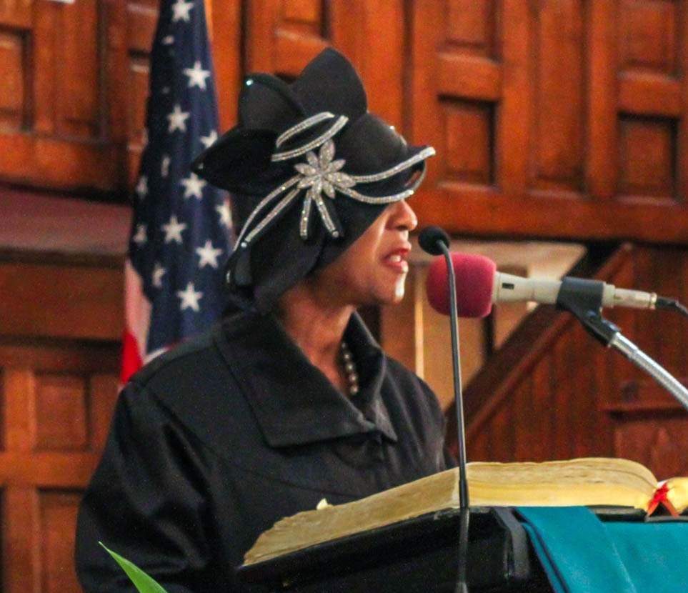 Pastor Newsome Brickhouse speaks to her congregation.