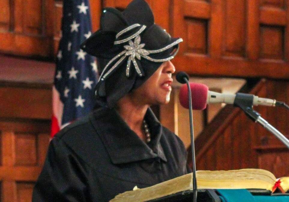 Pastor Newsome Brickhouse speaks to her congregation.